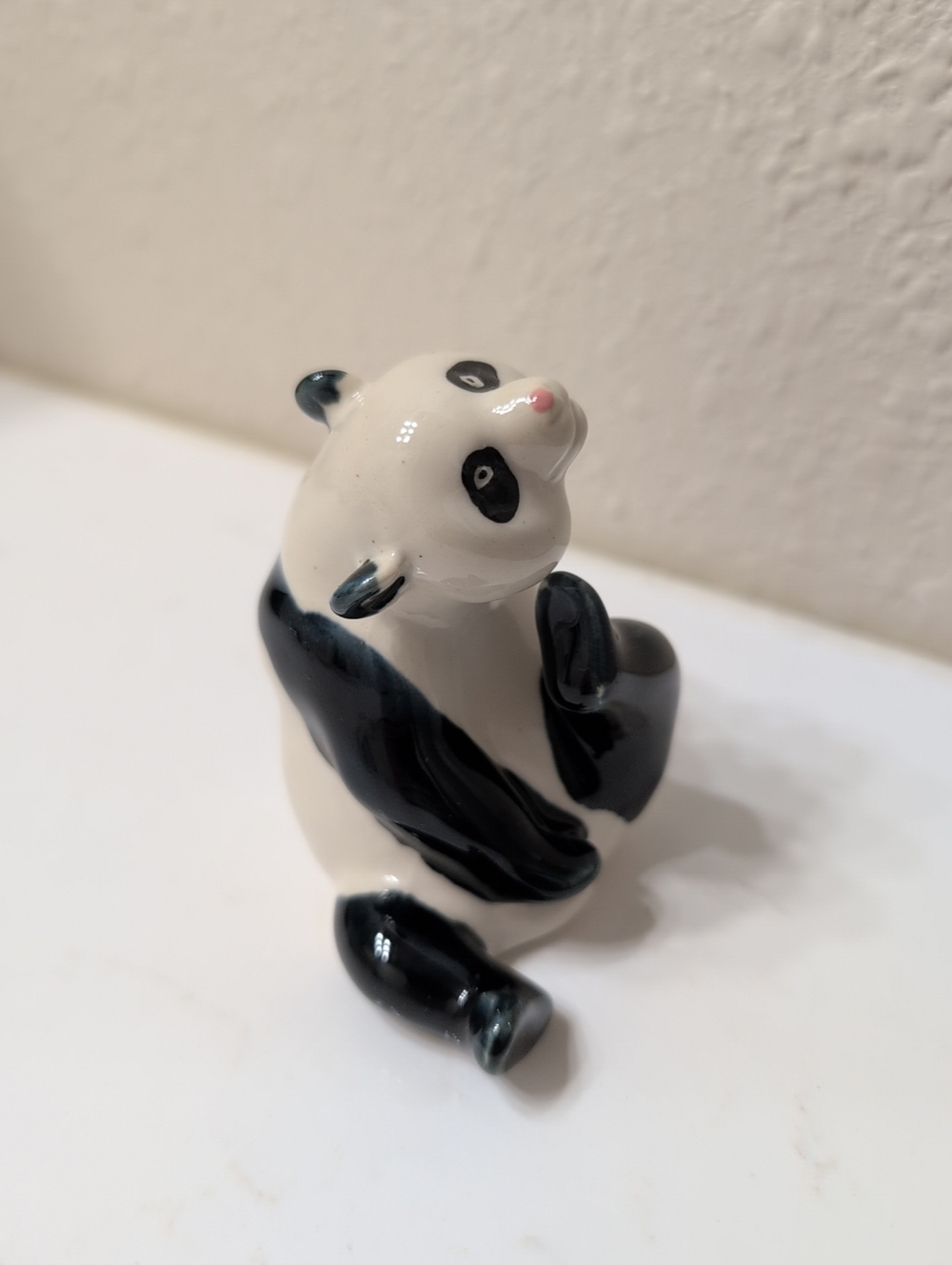 Vintage Panda Figurine Decoration Collectable Ceramic 3.5 Inches Tall - Picture 2 of 5